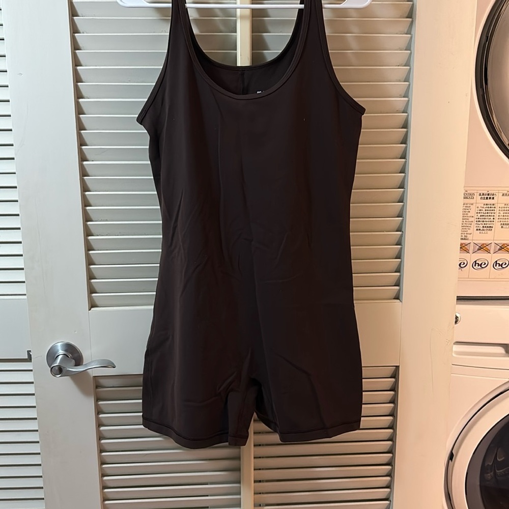 Aritzia bodysuit